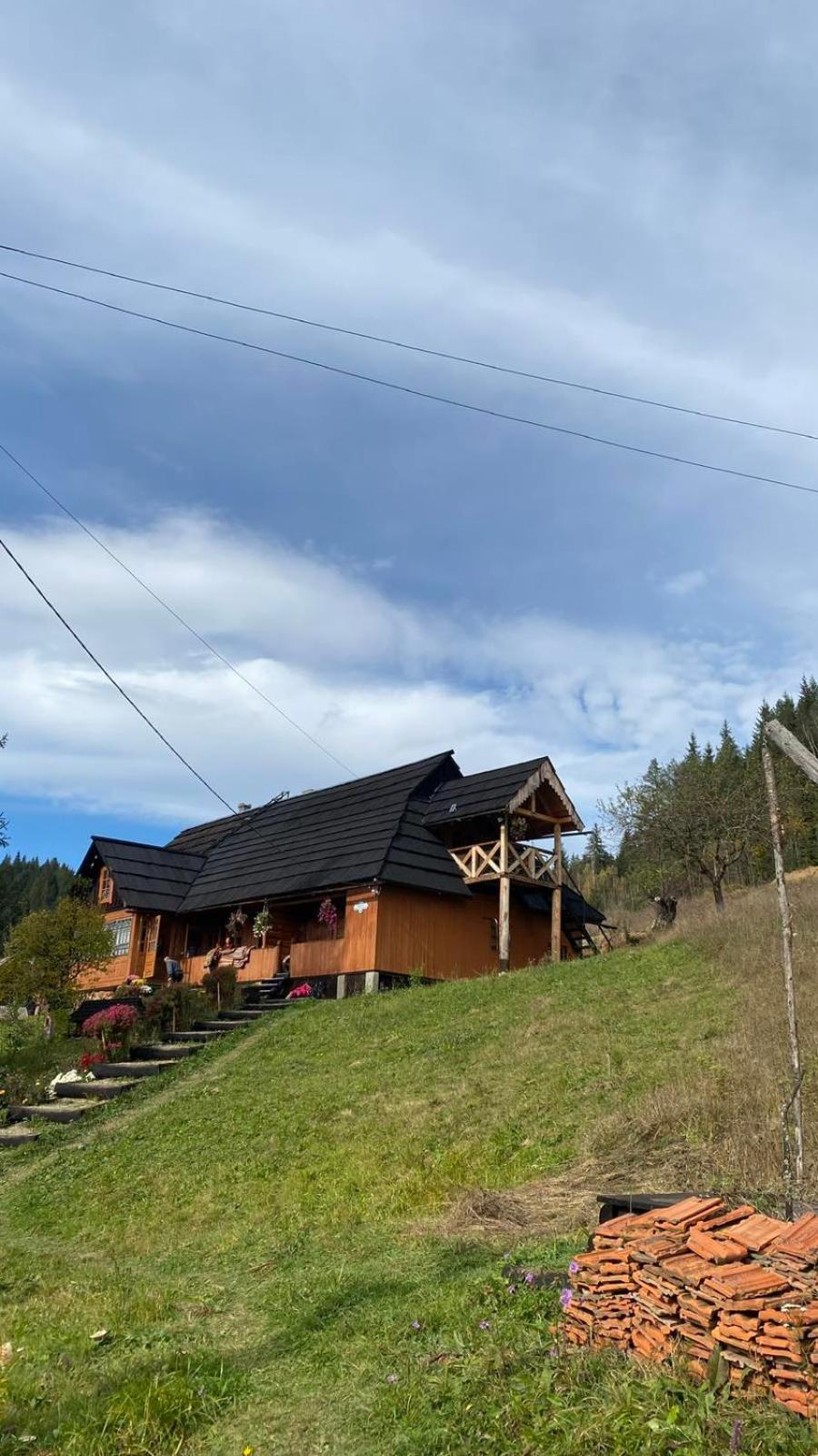 Приватна Садиба "Світлиця Гуцульщини" Vorokhta Exterior photo
